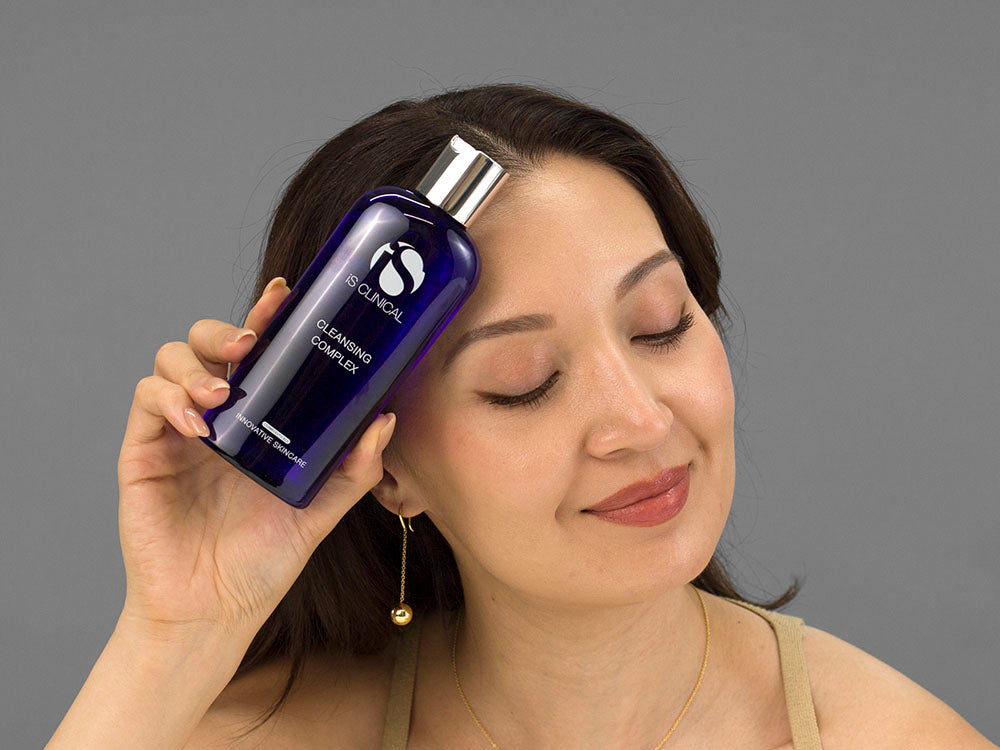 iS Clinical Cleansing Complex - LAZ Skincare