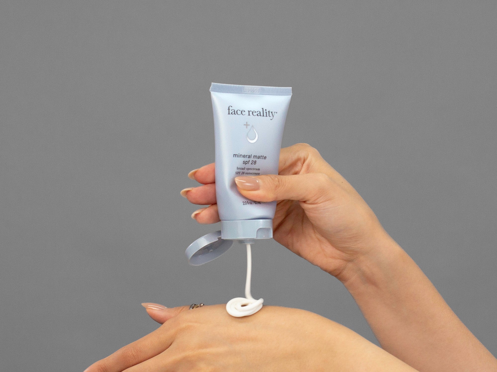 ファンデーション ASSURAN Skin Cover 30g SPF42 PA+++ Face Reality Mineral Matte SPF 28 - LAZ Skincare